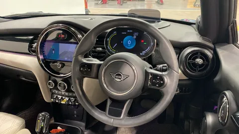 MINI HATCHBACK 135kW Cooper S Level 3 33kWh Auto