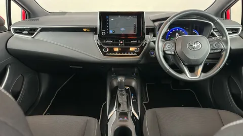 TOYOTA COROLLA 1.8 VVT-i Hybrid Icon Tech CVT