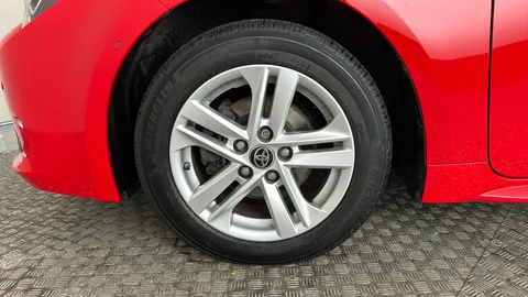 TOYOTA COROLLA 1.8 VVT-i Hybrid Icon Tech CVT