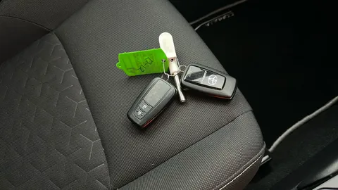 TOYOTA COROLLA 1.8 VVT-i Hybrid Icon Tech CVT