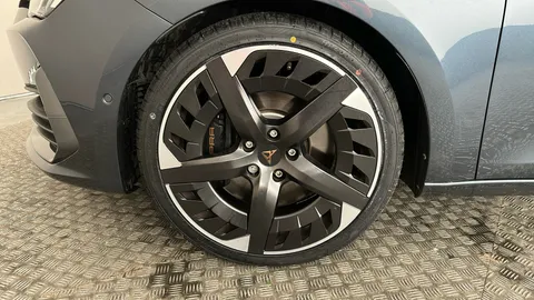 CUPRA LEON 2.0 TSI 300 VZ3 DSG