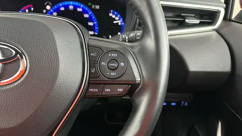 TOYOTA COROLLA 1.8 VVT-i Hybrid Icon Tech CVT