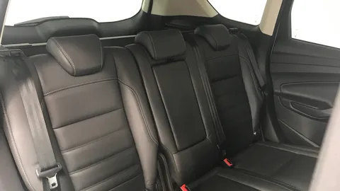 FORD KUGA 2.0 TDCi 180 Titanium X Auto