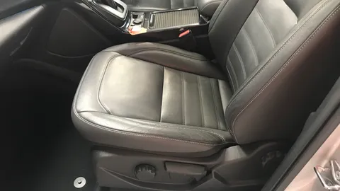 FORD KUGA 2.0 TDCi 180 Titanium X Auto