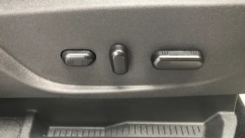 FORD KUGA 2.0 TDCi 180 Titanium X Auto