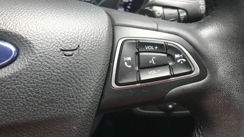 FORD KUGA 2.0 TDCi 180 Titanium X Auto