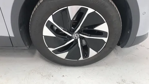 VOLKSWAGEN ID.4 210kW Match Pro 77kWh Auto