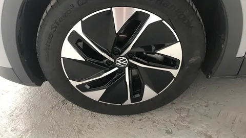 VOLKSWAGEN ID.4 210kW Match Pro 77kWh Auto