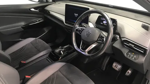 VOLKSWAGEN ID.4 210kW Match Pro 77kWh Auto