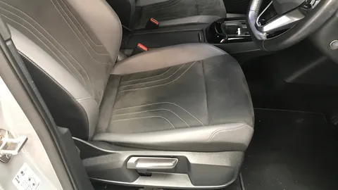 VOLKSWAGEN ID.4 210kW Match Pro 77kWh Auto