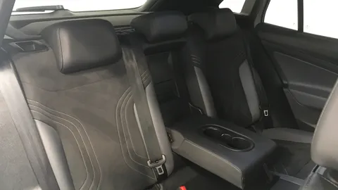 VOLKSWAGEN ID.4 210kW Match Pro 77kWh Auto