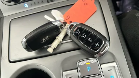 HYUNDAI KONA 150kW Ultimate 64kWh Auto