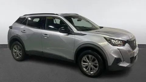 PEUGEOT 2008 1.2 PureTech Active Premium+