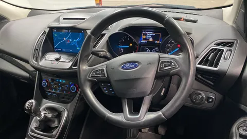 Ford Kuga 1.5 TDCi Titanium X 2WD