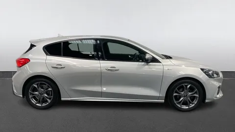 FORD FOCUS 1.0 EcoBoost Hybrid mHEV 155 ST-Line Edition