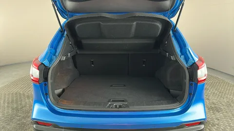 NISSAN QASHQAI 1.2 DiG-T Tekna Xtronic