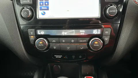 NISSAN QASHQAI 1.2 DiG-T Tekna Xtronic