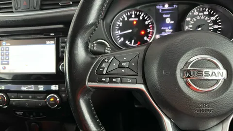 NISSAN QASHQAI 1.2 DiG-T Tekna Xtronic