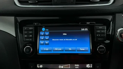 NISSAN QASHQAI 1.2 DiG-T Tekna Xtronic