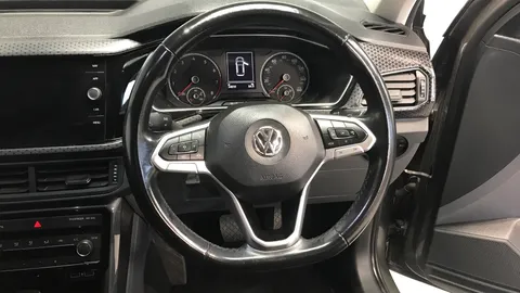 VOLKSWAGEN T-CROSS 1.0 TSI 115 SEL DSG
