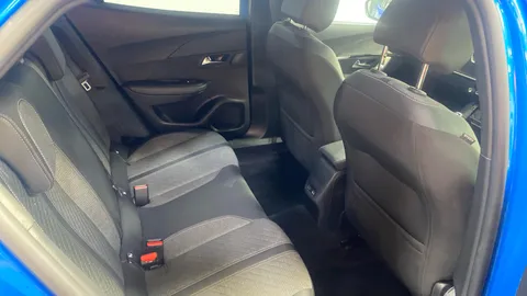 PEUGEOT 2008 1.2 PureTech 130 Allure