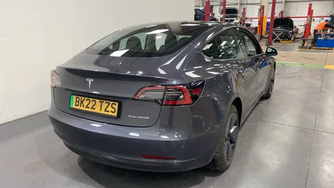 TESLA MODEL 3 Long Range AWD Auto
