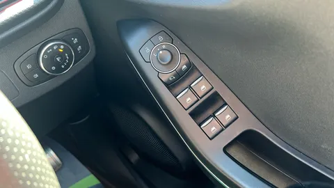 FORD PUMA 1.0 EcoBoost Hybrid mHEV ST DCT