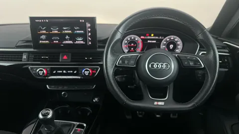 AUDI A4 35 TFSI Black Edition