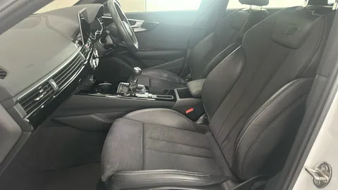 AUDI A4 35 TFSI Black Edition