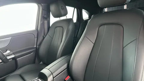 MERCEDES-BENZ EQA EQA 250+ 140kW Sport Night Ed 70.5kWh Auto