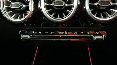 MERCEDES-BENZ EQA EQA 250+ 140kW Sport Night Ed 70.5kWh Auto