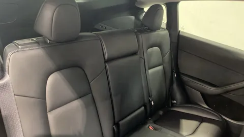 TESLA MODEL Y Long Range AWD Auto