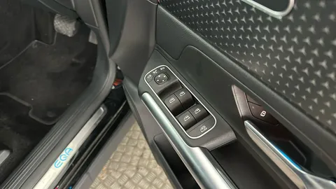 MERCEDES-BENZ EQA EQA 250+ 140kW Sport Night Ed 70.5kWh Auto