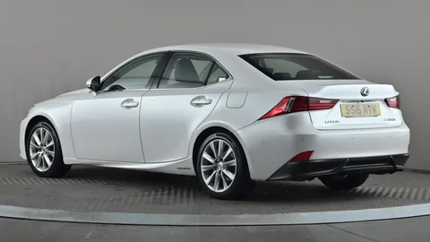 LEXUS IS 300h Advance CVT Auto