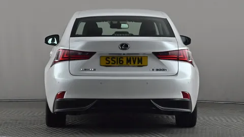 LEXUS IS 300h Advance CVT Auto