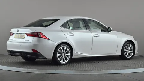 LEXUS IS 300h Advance CVT Auto