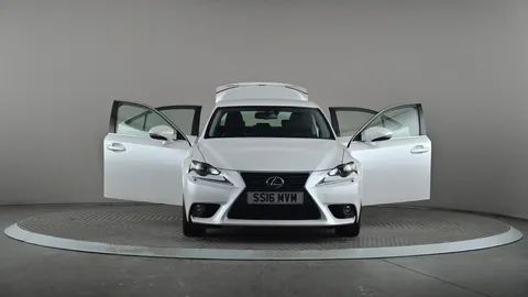 LEXUS IS 300h Advance CVT Auto
