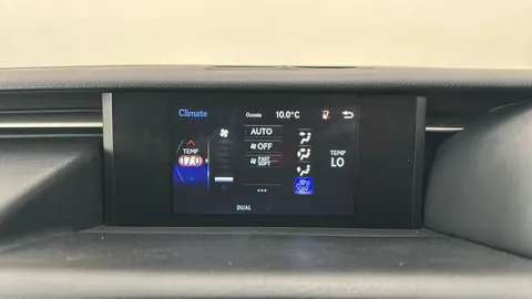 LEXUS IS 300h Advance CVT Auto