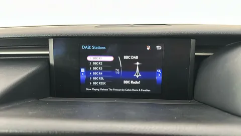 LEXUS IS 300h Advance CVT Auto