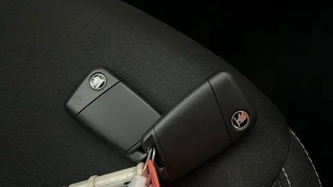 SKODA KAROQ 2.0 TDI SE Drive DSG