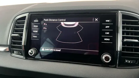 SKODA KAROQ 2.0 TDI SE Drive DSG