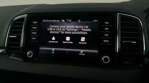 SKODA KAROQ 2.0 TDI SE Drive DSG