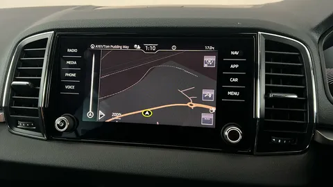 SKODA KAROQ 2.0 TDI SE Drive DSG