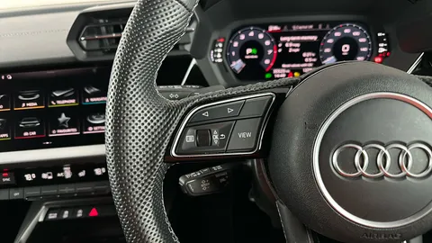 AUDI A3 35 TFSI S Line S Tronic