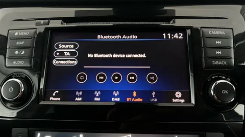 NISSAN QASHQAI 1.3 DiG-T N-Connecta