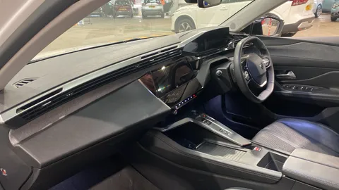 Peugeot 308 1.2 PureTech Allure Premium EAT8