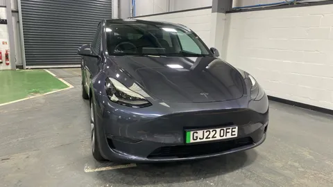 Tesla                     Model Y Long Range AWD 5dr Auto