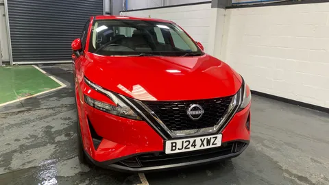 NISSAN QASHQAI 1.3 DiG-T MH Acenta Premium