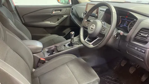 NISSAN QASHQAI 1.3 DiG-T MH Acenta Premium