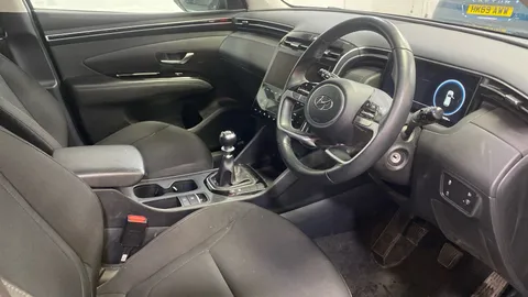 HYUNDAI TUCSON 1.6 TGDi SE Connect 2WD